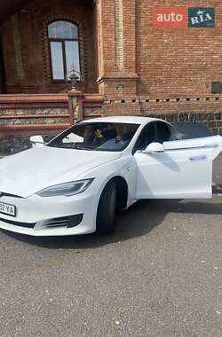 Ліфтбек Tesla Model S 2016 в Вінниці фото 8 Ліфтбек Tesla Model S 2016 в Вінниці