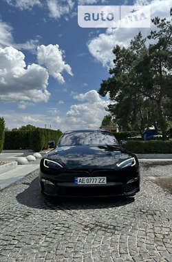 Лифтбек Tesla Model S 2022 в Днепре