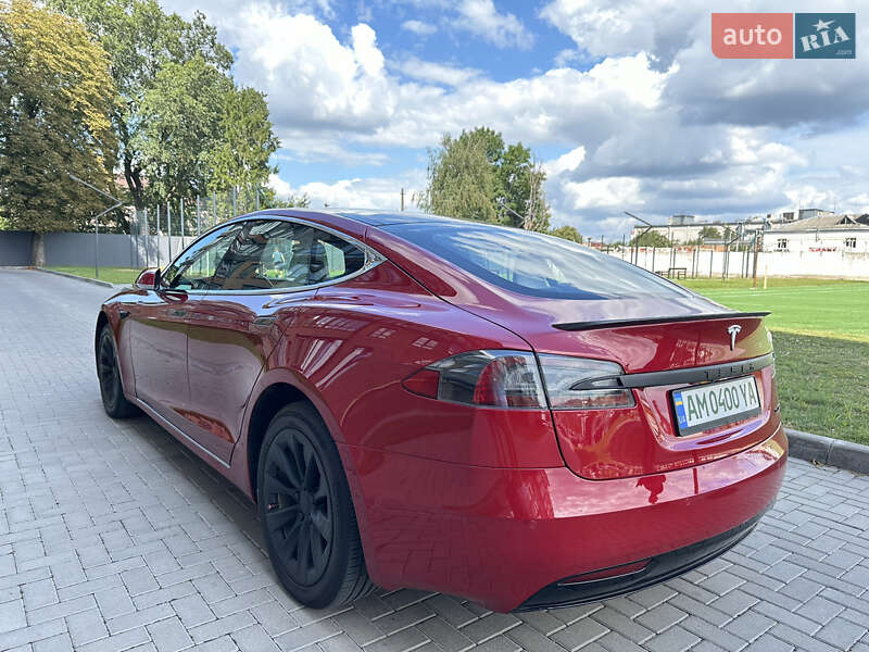 Ліфтбек Tesla Model S 2018 в Житомирі