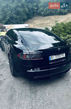 Лифтбек Tesla Model S 2021 в Полтаве