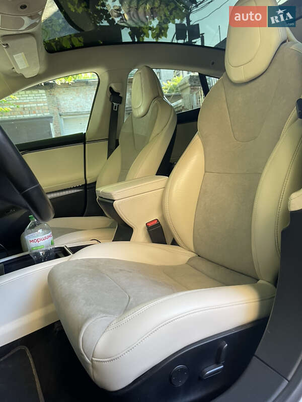 Лифтбек Tesla Model S 2018 в Днепре фото 2 Лифтбек Tesla Model S 2018 в Днепре