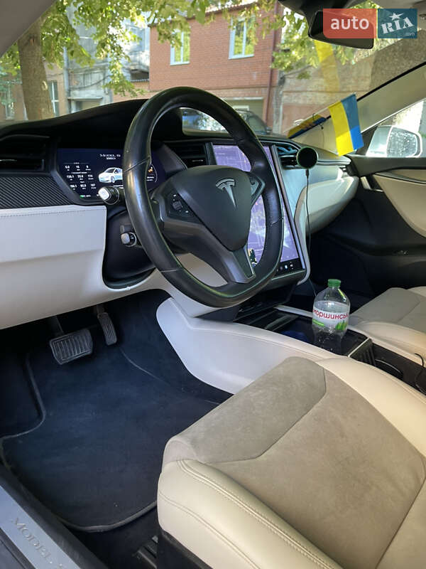 Лифтбек Tesla Model S 2018 в Днепре фото 4 Лифтбек Tesla Model S 2018 в Днепре