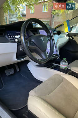 Лифтбек Tesla Model S 2018 в 