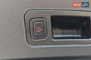 Ліфтбек Tesla Model S 2018 в 