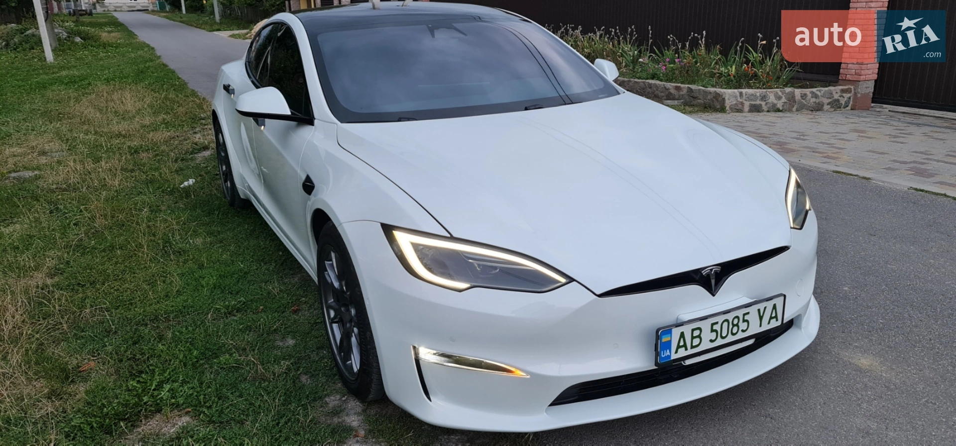 2022 Tesla Model S - мініатюра 2