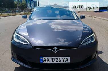 Лифтбек Tesla Model S 2018 в Харькове