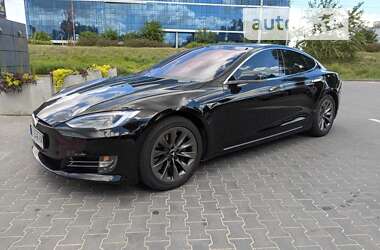 Лифтбек Tesla Model S 2019 в Киеве