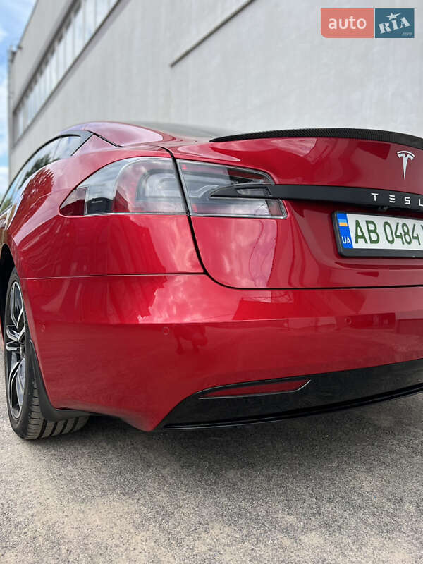 Лифтбек Tesla Model S 2019 в Виннице
