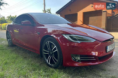 Лифтбек Tesla Model S 2019 в Виннице