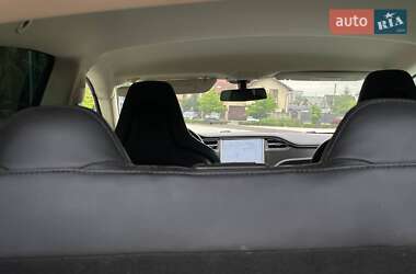 Лифтбек Tesla Model S 2013 в Львове