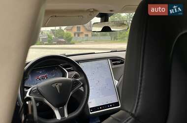 Лифтбек Tesla Model S 2013 в Львове