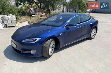 Лифтбек Tesla Model S 2017 в 