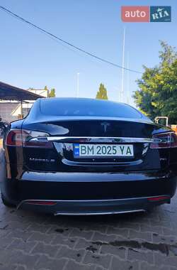 Лифтбек Tesla Model S 2015 в 