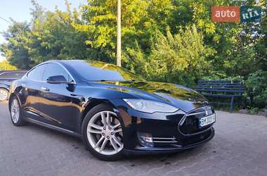 Tesla Model S 2015 Tesla Model S 2015