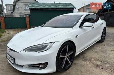 Tesla Model S 2017