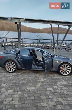 Лифтбек Tesla Model S 2014 в Львове