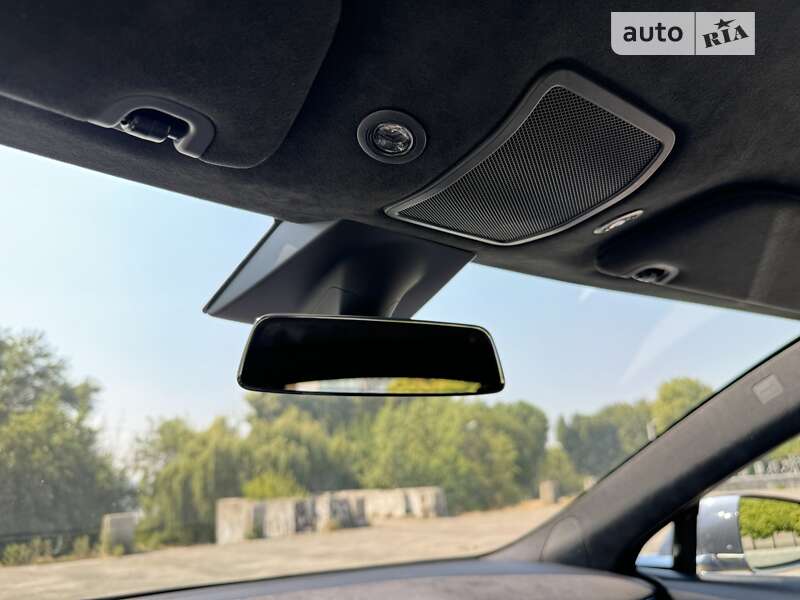 Ліфтбек Tesla Model S 2017 в Дніпрі фото 25 Ліфтбек Tesla Model S 2017 в Дніпрі