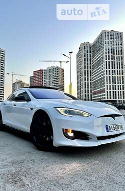 Лифтбек Tesla Model S 2013 в Киеве