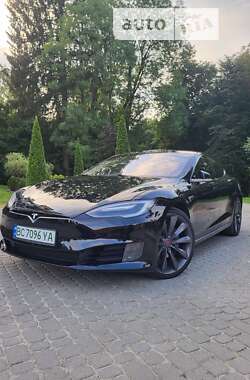 Tesla Model S 2016