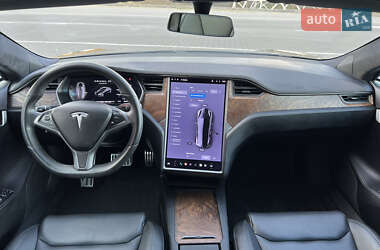 Ліфтбек Tesla Model S 2020 в 