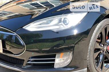 Лифтбек Tesla Model S 2013 в Виннице