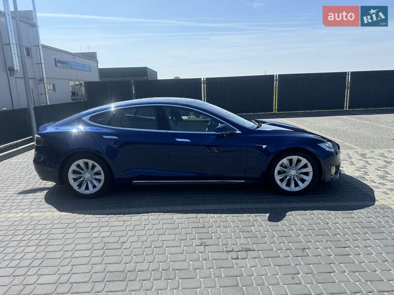 Ліфтбек Tesla Model S 2016 в Мукачевому