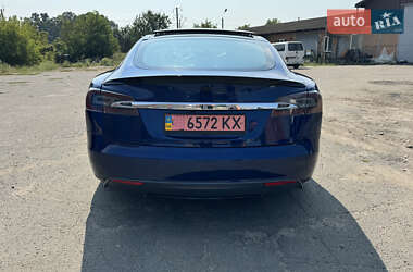 Лифтбек Tesla Model S 2015 в Фастове