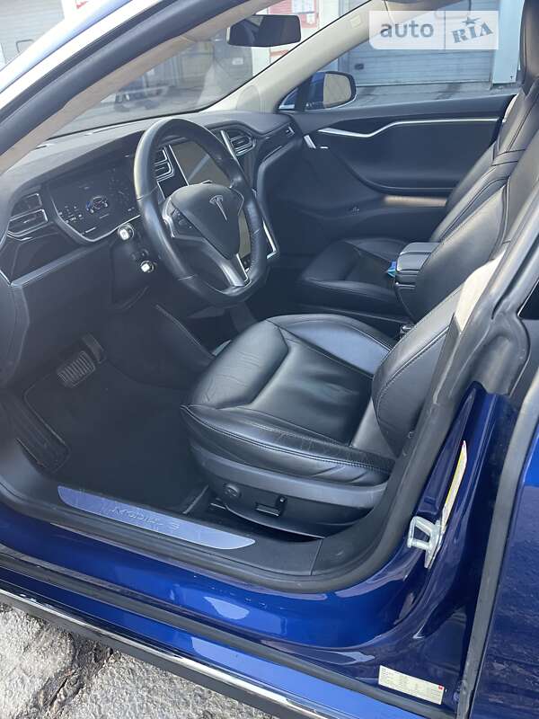 Лифтбек Tesla Model S 2015 в Харькове фото 13 Лифтбек Tesla Model S 2015 в Харькове
