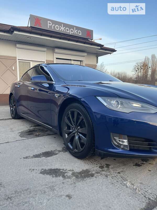 Лифтбек Tesla Model S 2015 в Харькове фото 22 Лифтбек Tesla Model S 2015 в Харькове