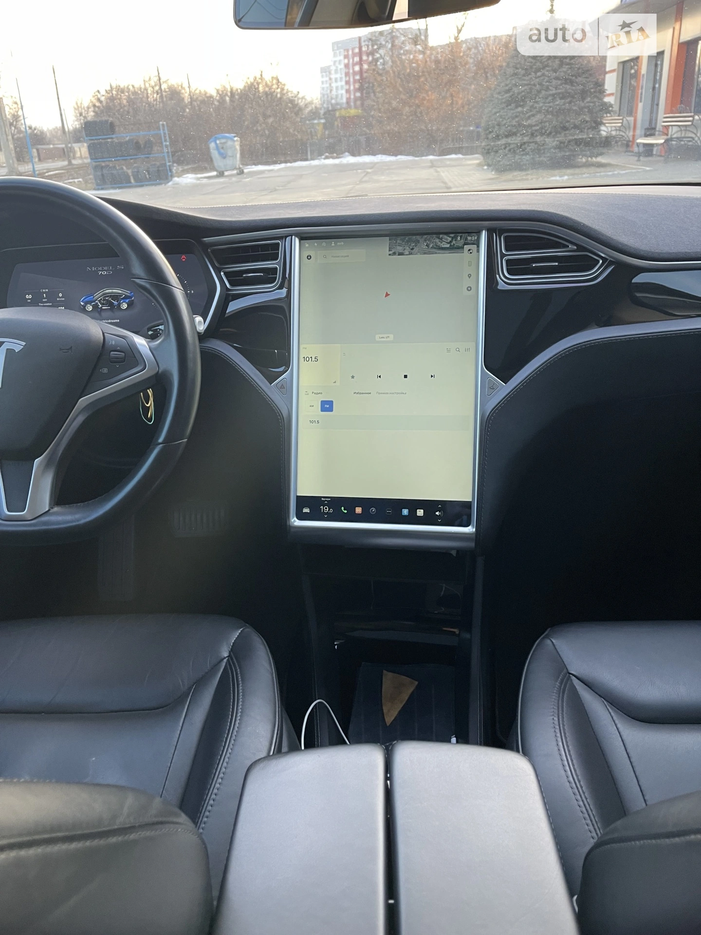 2015 Tesla Model S - мініатюра 23