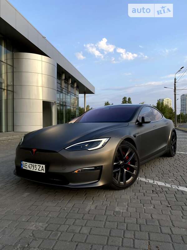 Tesla Model S 2023