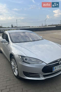 Tesla Model S 2013