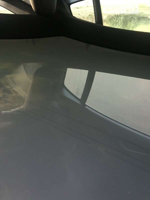 Ліфтбек Tesla Model S 2018 в Луцьку фото 14 Ліфтбек Tesla Model S 2018 в Луцьку