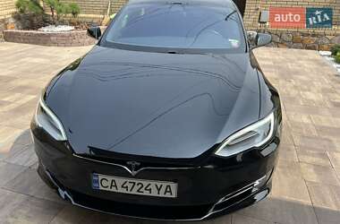 Лифтбек Tesla Model S 2019 в 
