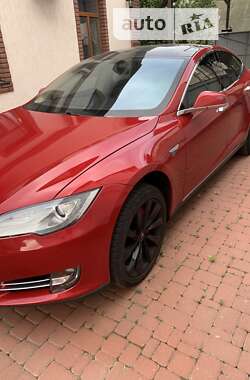 Ліфтбек Tesla Model S 2013 в Києві