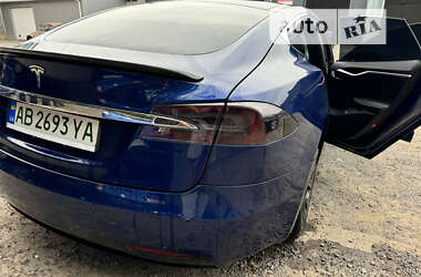 Ліфтбек Tesla Model S 2016 в Вінниці