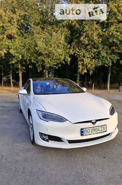 Ліфтбек Tesla Model S 2017 в Києві