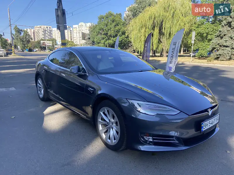 Tesla Model S
