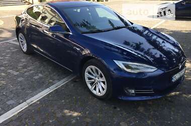 Лифтбек Tesla Model S 2017 в Золочеве