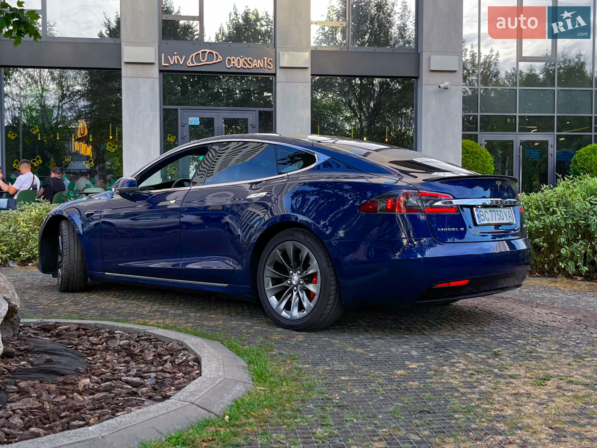 2016 Tesla Model S - мініатюра 7