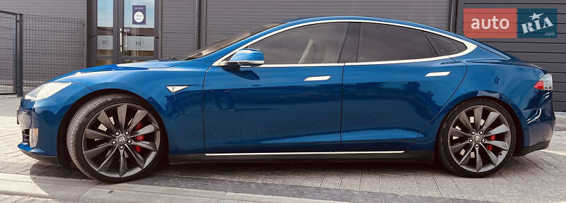 Лифтбек Tesla Model S 2015 в Ивано-Франковске фото 3 Лифтбек Tesla Model S 2015 в Ивано-Франковске