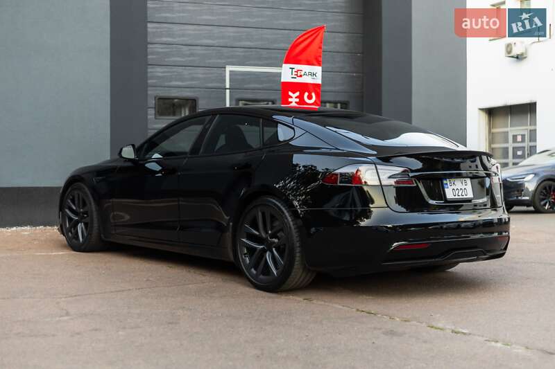 Ліфтбек Tesla Model S 2021 в Києві