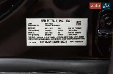 Лифтбек Tesla Model S 2021 в 