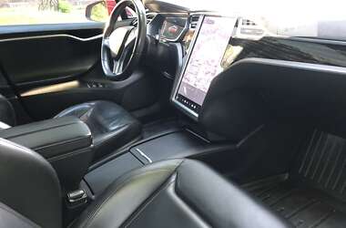 Ліфтбек Tesla Model S 2016 в 