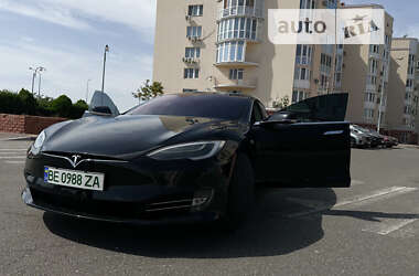 Лифтбек Tesla Model S 2018 в Николаеве