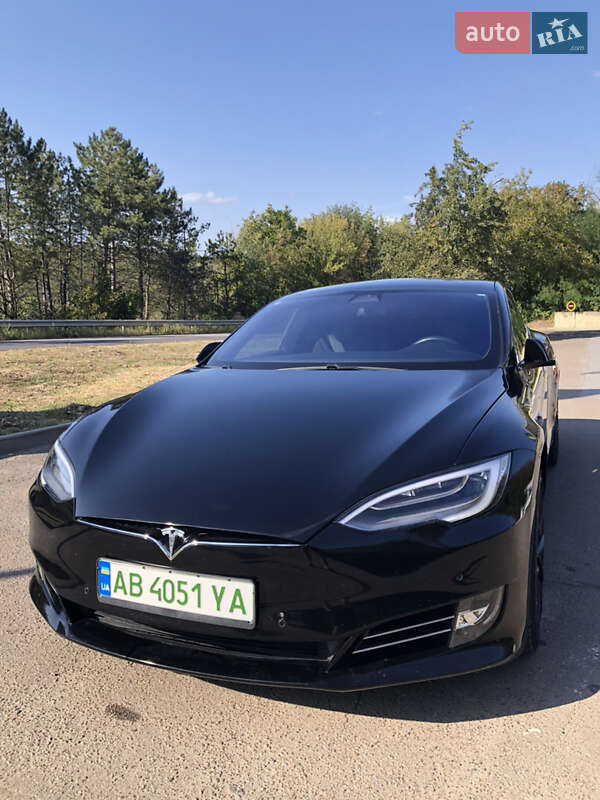 Tesla Model S 2017