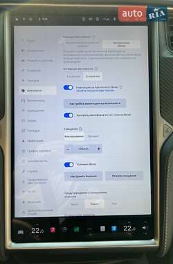 Лифтбек Tesla Model S 2019 в 