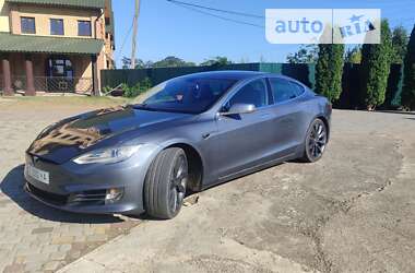 Лифтбек Tesla Model S 2012 в Черновцах