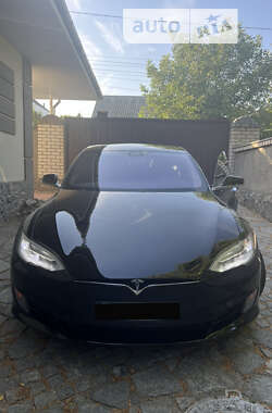 Tesla Model S 2017