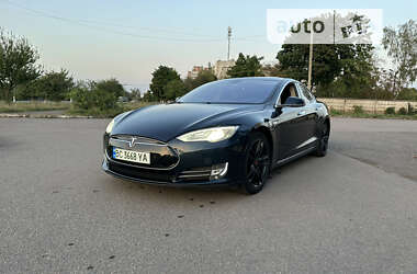 Лифтбек Tesla Model S 2013 в Червонограде